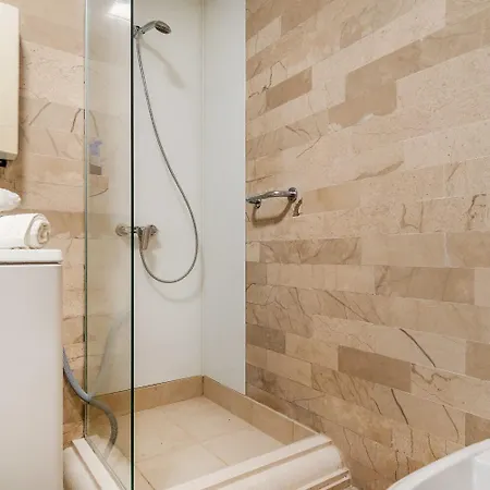 Holiday Varija - 10 M From The Beach Trogir