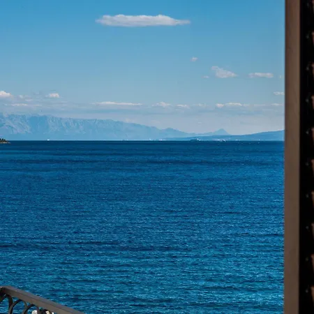 Holiday Varija - 10 M From The Beach