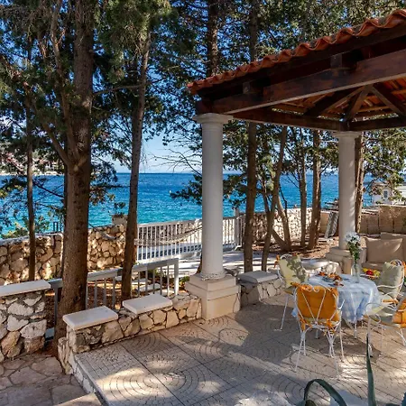Holiday Varija - 10 M From The Beach Nyaraló